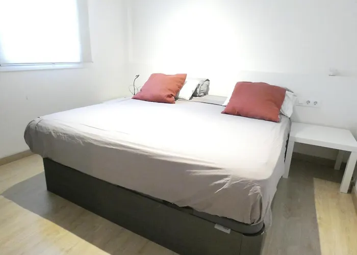 Charming House Next To The Sea And Barcelona For 6